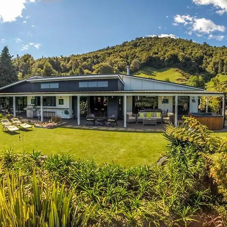 City Lights Boutique Lodge-2